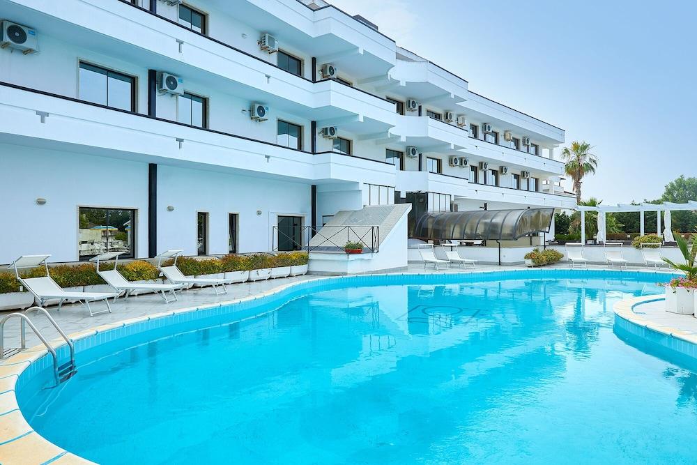 Hotel Club Clorinda Nuova Gestione 2024 Paestum Exterior foto